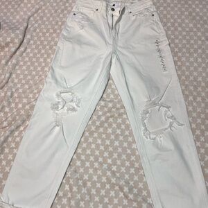 American Eagle Outfitters White Distressed Boyfriend Jeans